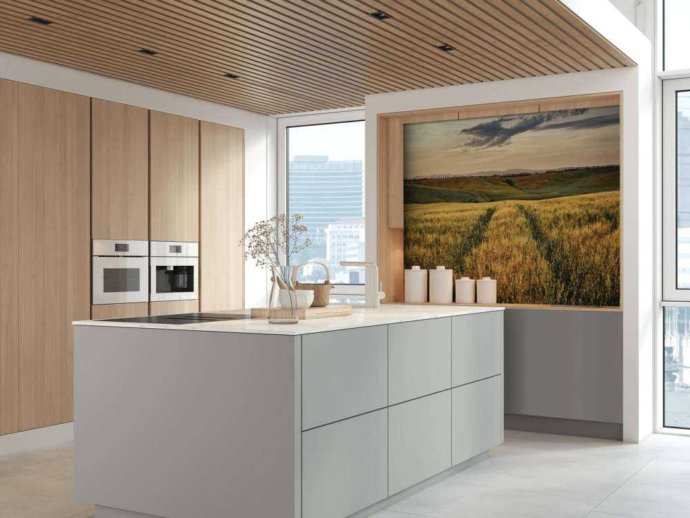 Campo di grano con binari