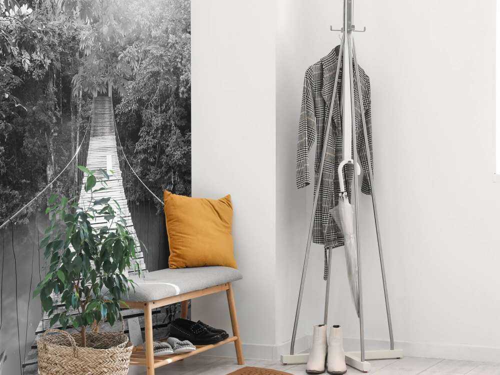 Ponte sospeso in bianco e nero