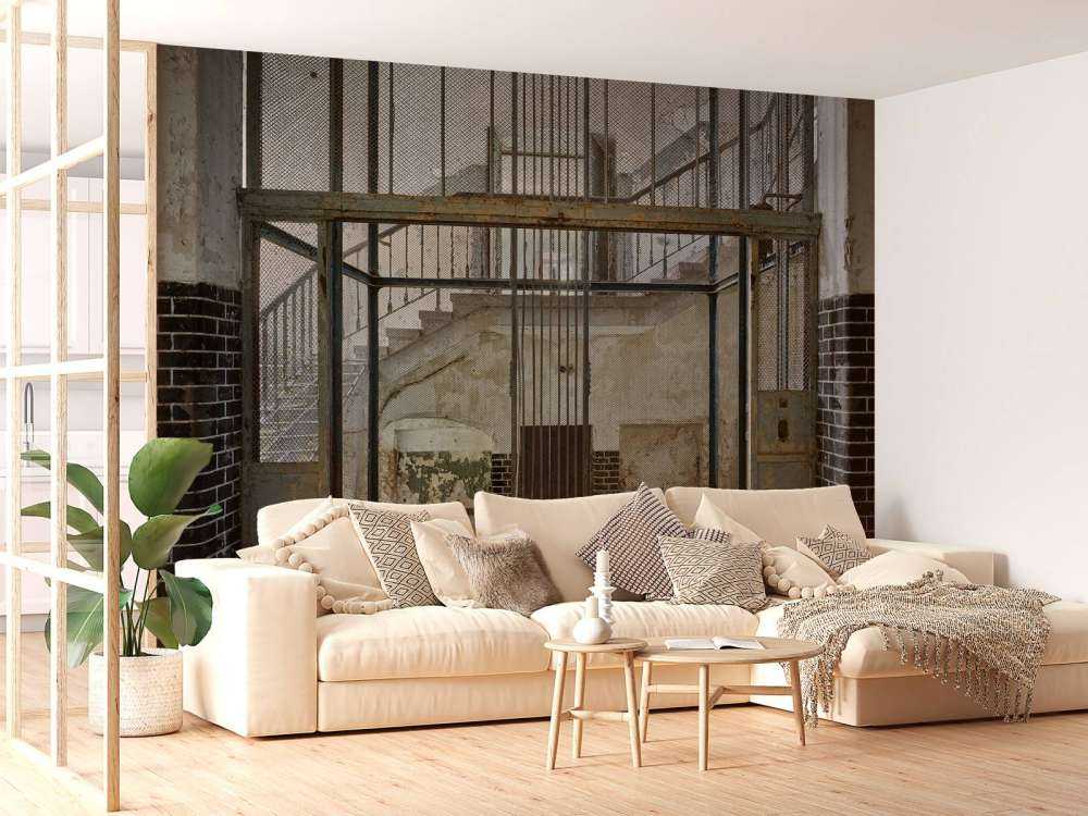 Pozzo dell'ascensore abbandonato