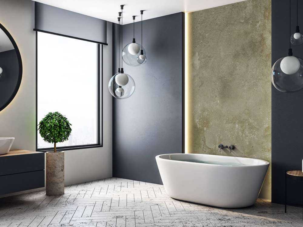 Vecchio muro con stucco rovinato dalle intemperie