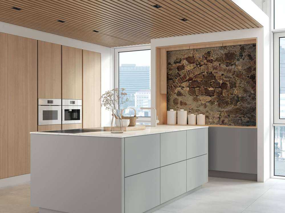 Vecchio muro con arco