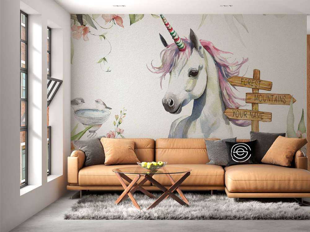 Baby unicorno con piante