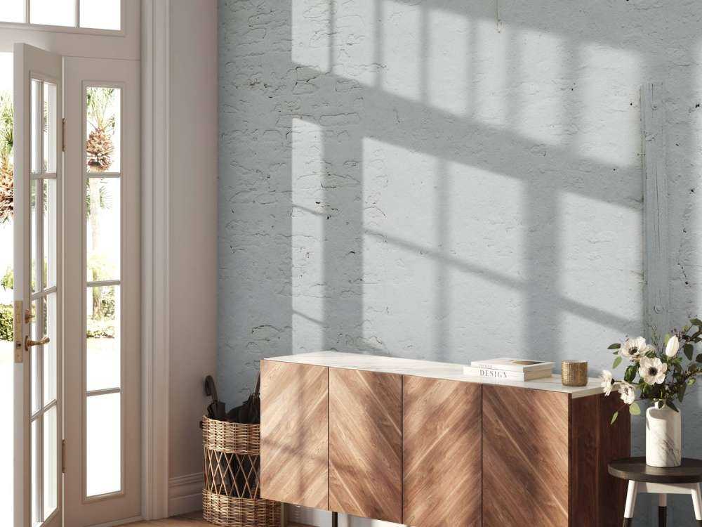 Muro con stucco bianco e trave