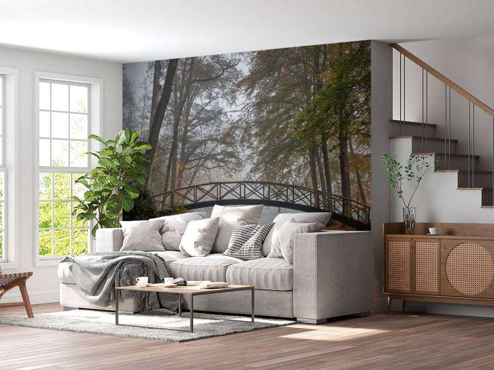 Ponte tra gli alberi