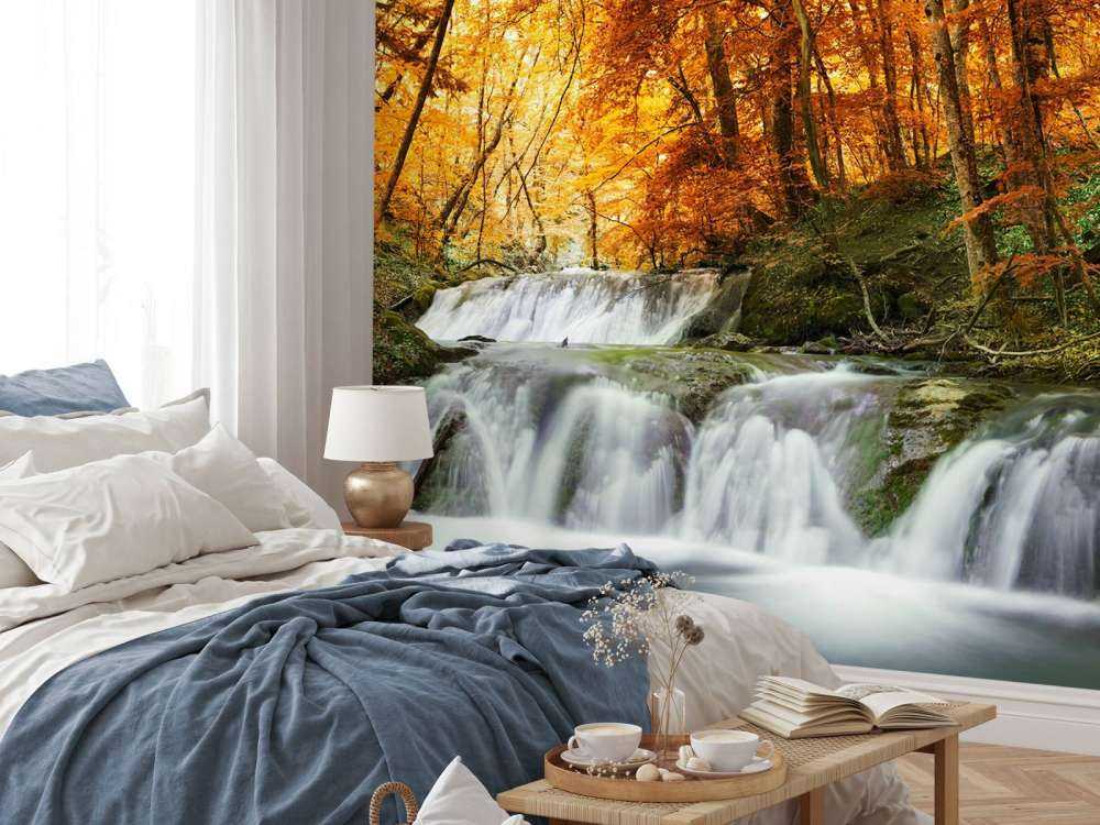 Cascata in autunno