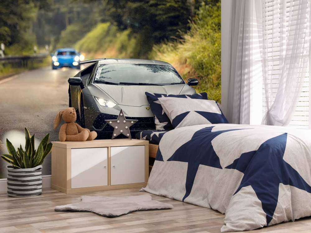 Lamborghini grigio mat nella natura