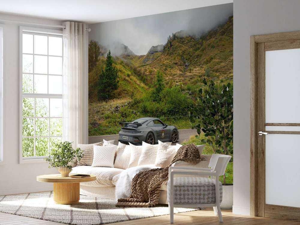 Sportwagen porta nebbia di montagna