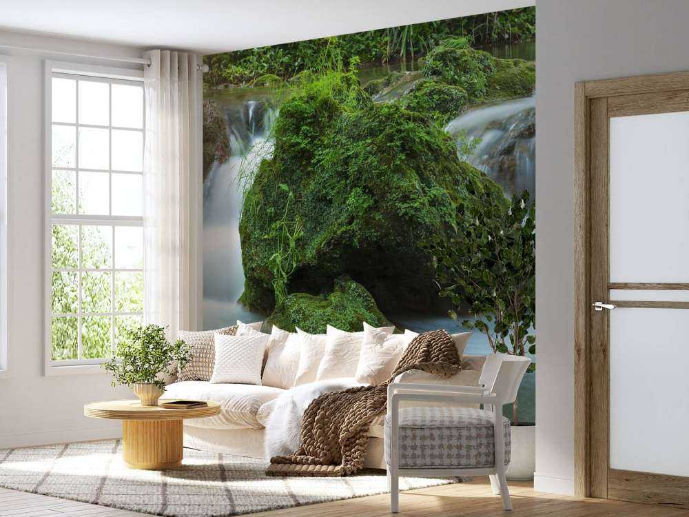 Cascata nella foresta