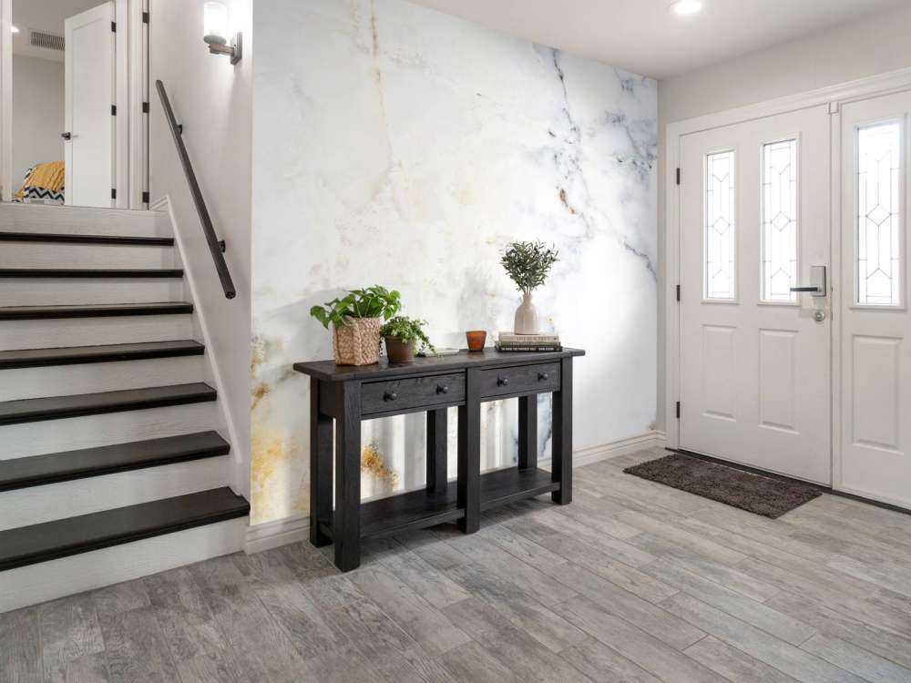 Marmo bianco con sfumature grigie