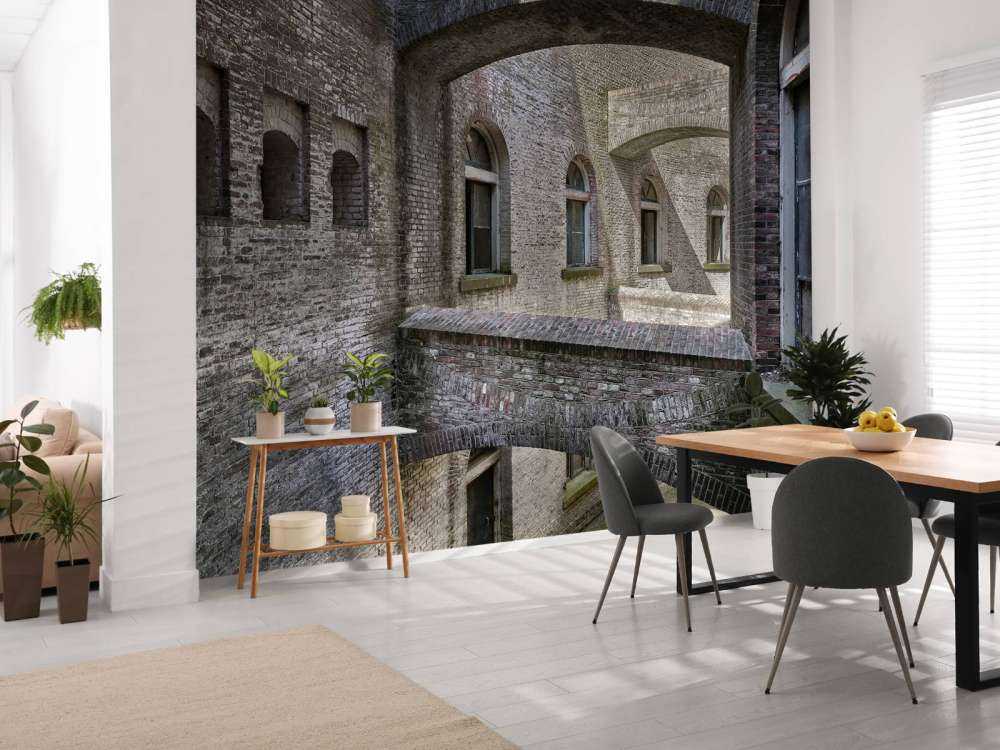 Vecchio edificio con archi