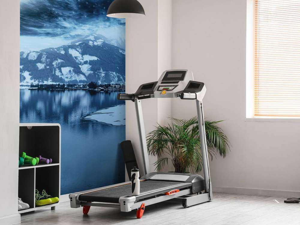 Lago ghiacciato di notte