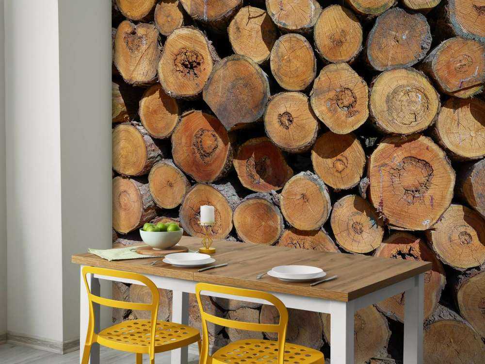 Mucchio di tronchi d'albero