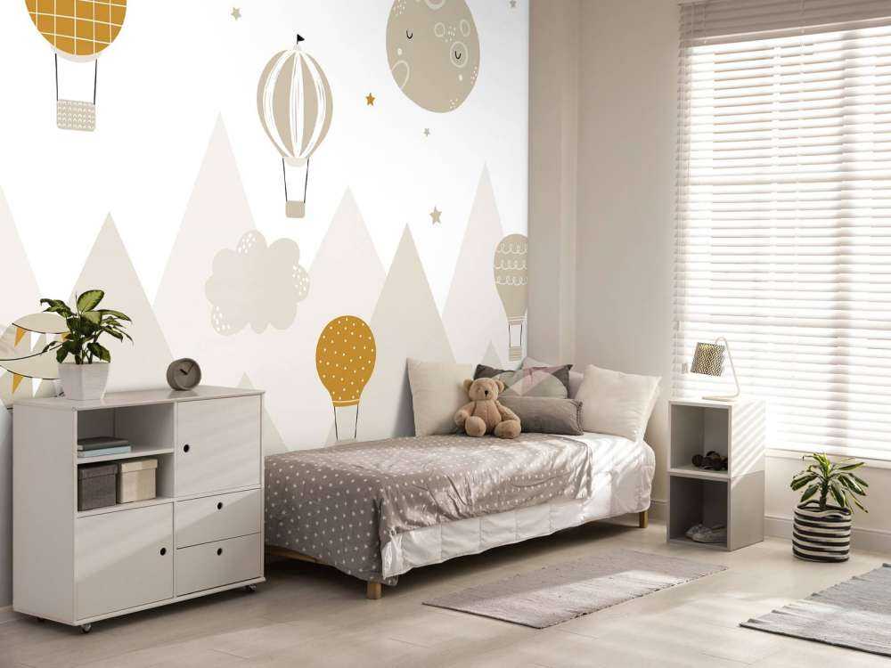 Mongolfiere tra le montagne