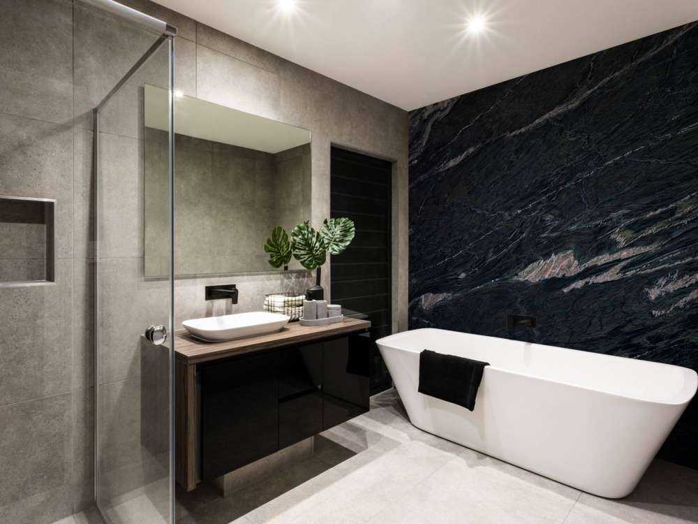 Marmo scuro con linee chiare