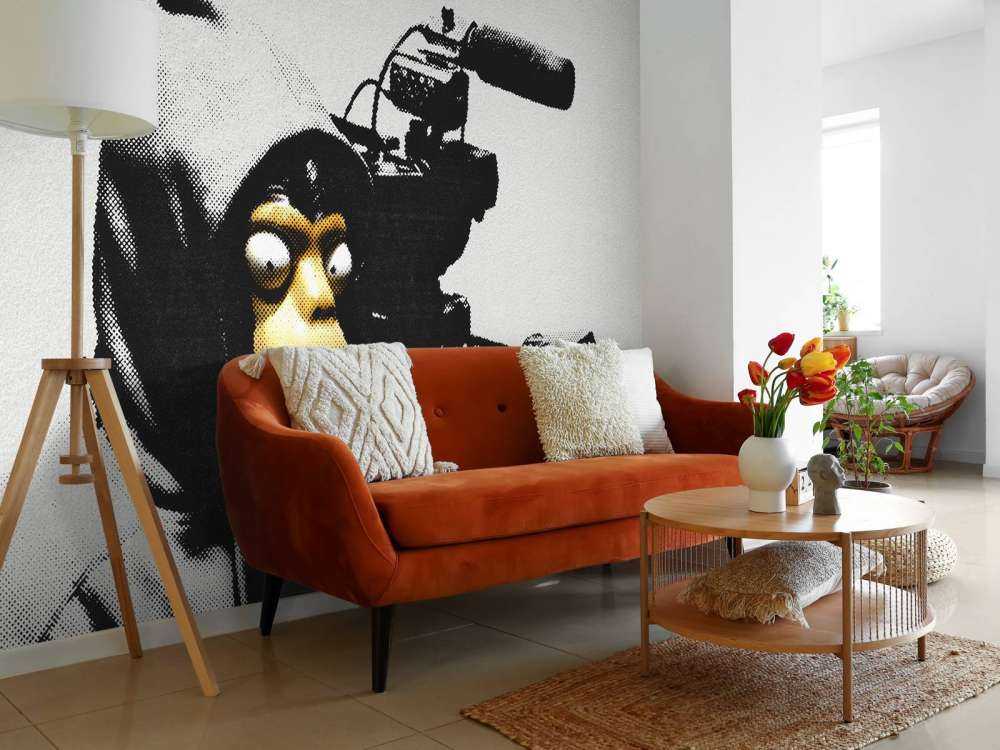 Banksy - ETTGS monkey, concrete