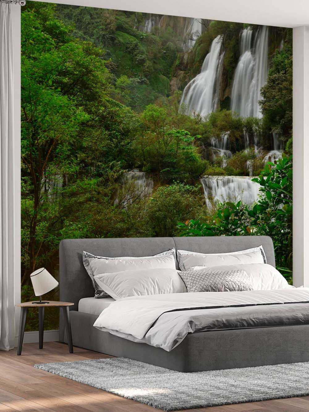 Grande cascata in Thailandia