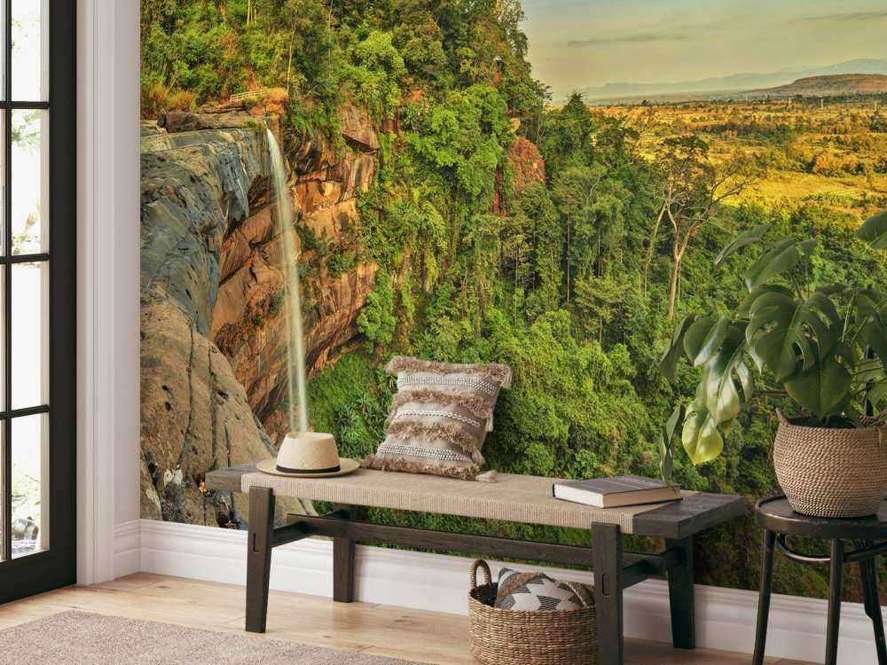 Cascata su una scogliera