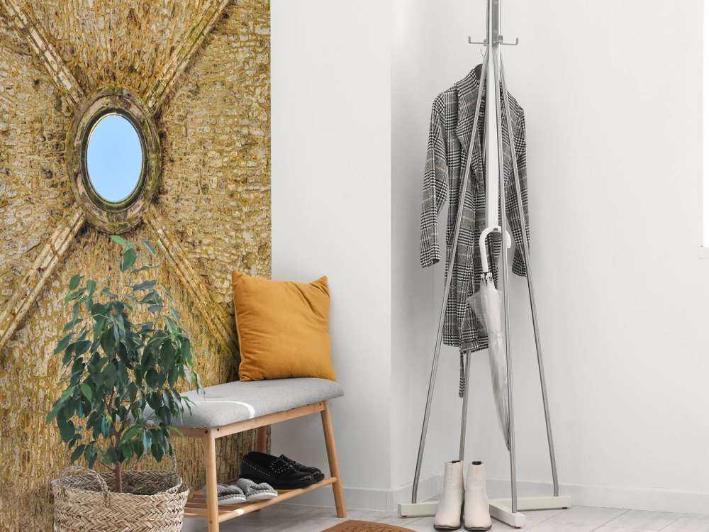 Antico edificio con pilastri