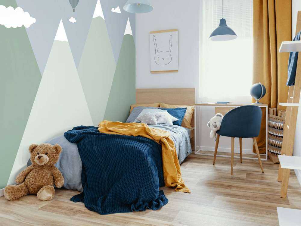 Paesaggio di montagna con mongolfiere