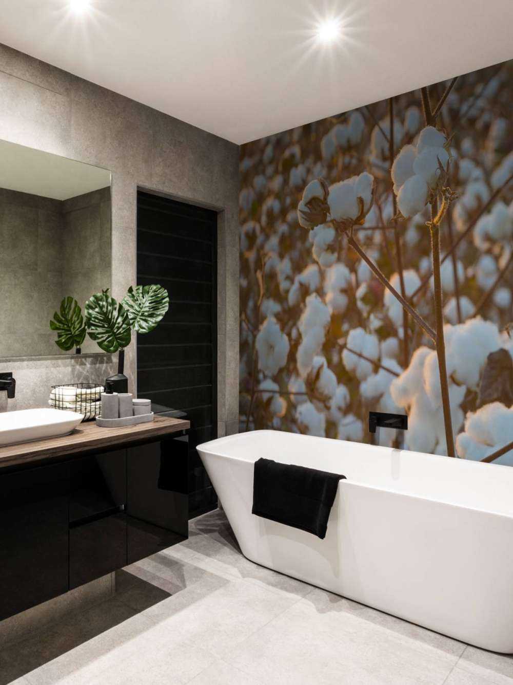 Campo di cotone con cielo giallo dorato